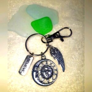 ☀️🌜Celestial  Sun/Moon☀️🌜 Angel Wing🪽w/ Rose's & Believe Tag Keychain